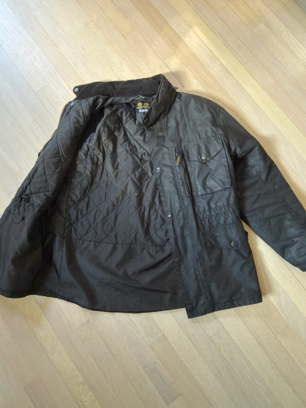 Barbour Sapper Waxed Jacket (L) Black w/quilted black lining - Picture 4 of 10